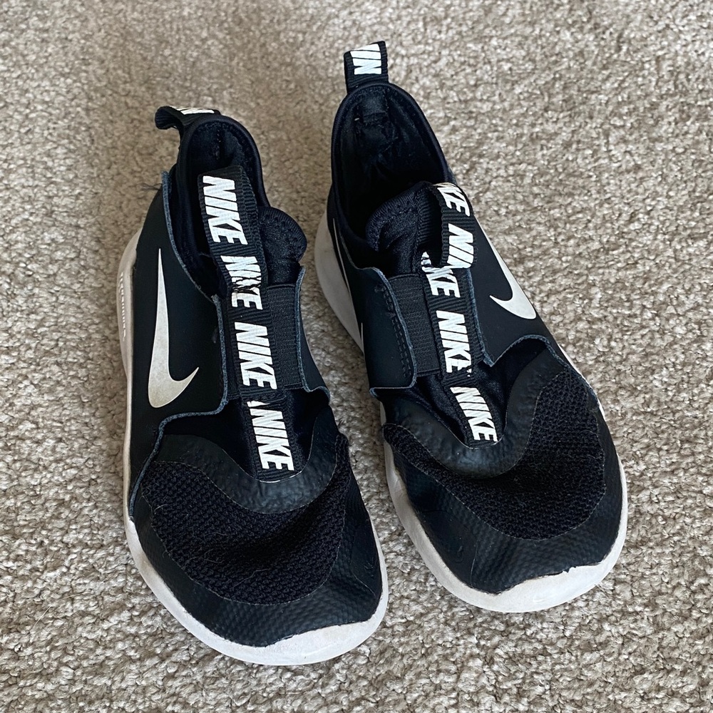 Nike Flex Runner Black and White Slip-On Shoes
